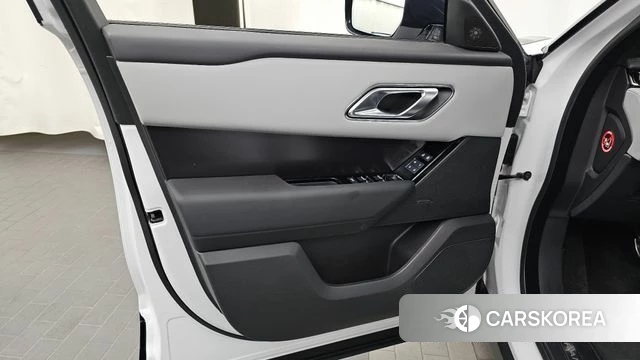 Land Rover Range Rover Velar id 4940984 из Кореи 16