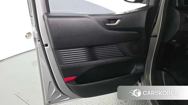 Hyundai Staria id 5011545 из Кореи 16