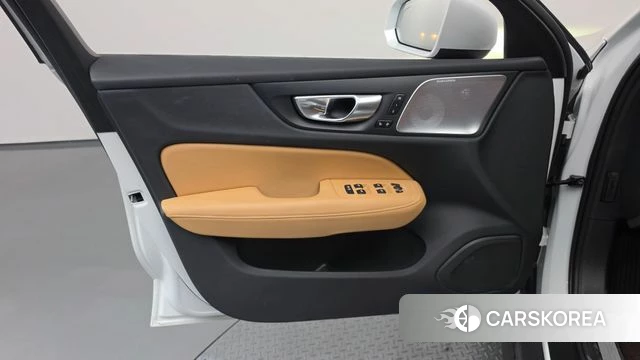 Volvo V60 Cross-Country 2nd Generation id 4975408 из Кореи 16