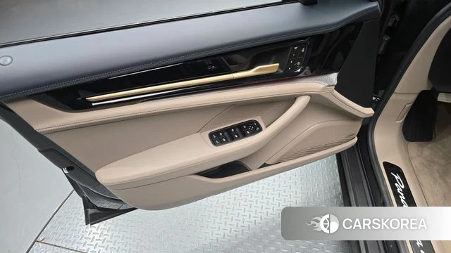 Porsche Panamera (976) id 5021142 из Кореи 16