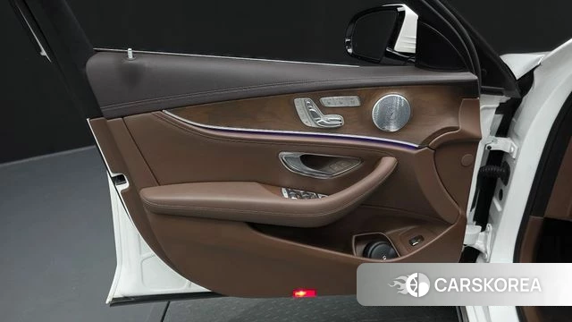 Mercedes-Benz E-Class W213 id 5023886 из Кореи 17