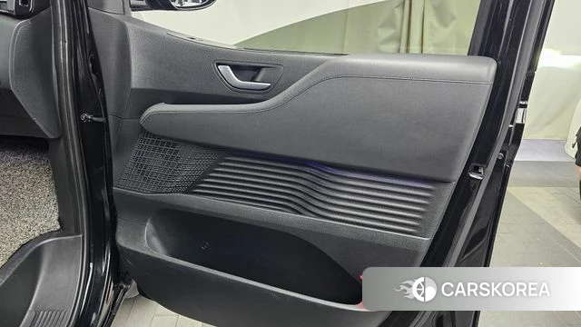 Hyundai Staria id 5040300 из Кореи 16