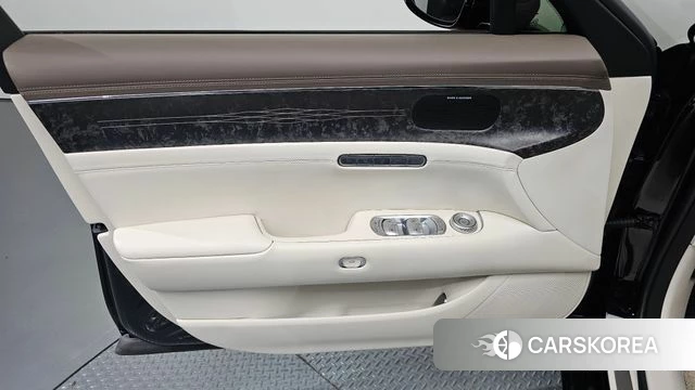 Genesis G90 (RS4) id 4996990 из Кореи 16
