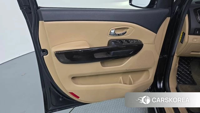 Kia The New Carnival id 5048622 из Кореи 16