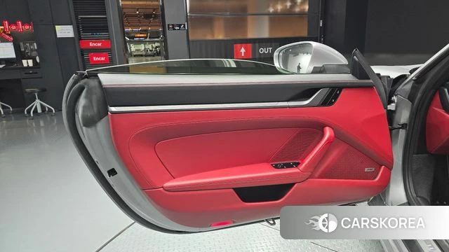 Porsche 911(992) id 5023412 из Кореи 16
