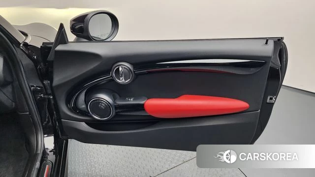Mini Cooper S Convertible id 4203089 из Кореи 16