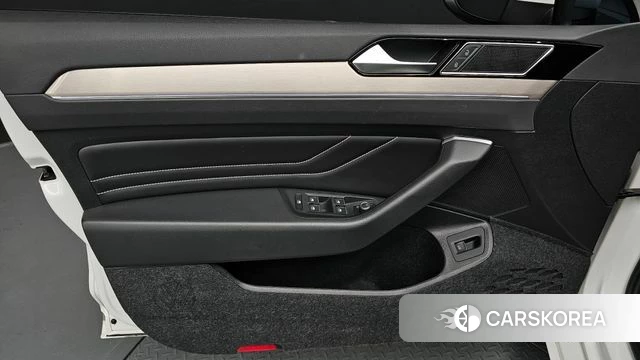 Volkswagen Passat GT (B8) id 4923058 из Кореи 16