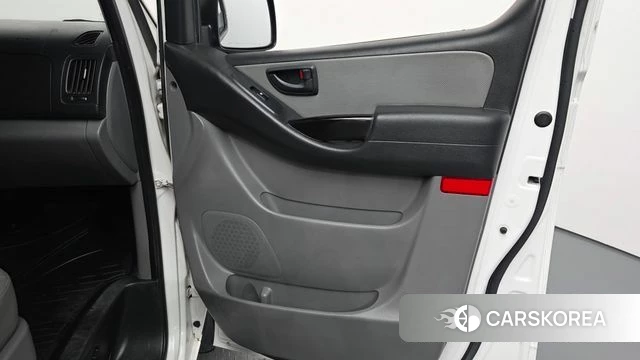 Hyundai The New Grand Starex id 4988075 из Кореи 16