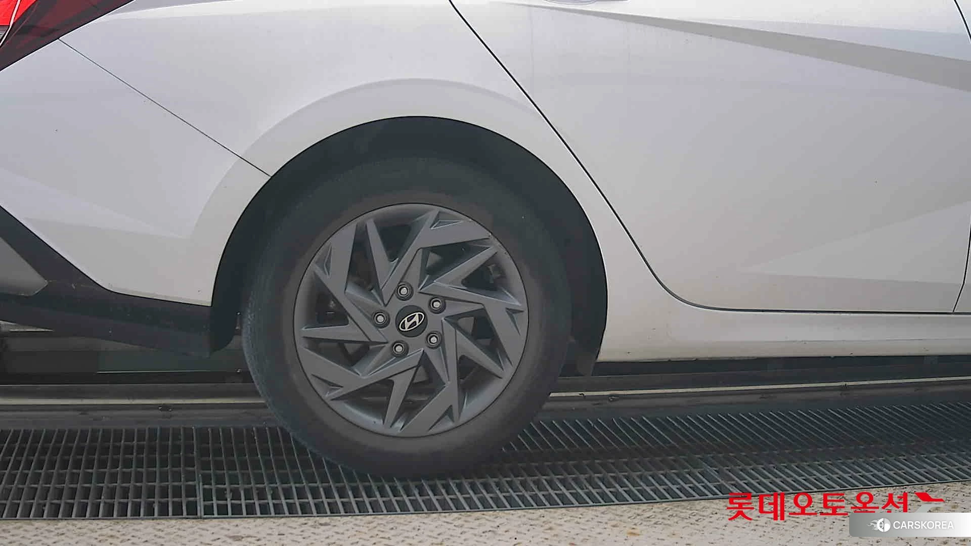 Hyundai Avante id 5001041 из Кореи 16