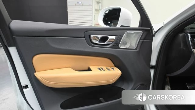 Volvo XC60 second Generation id 4922048 из Кореи 16