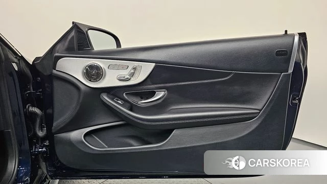 Mercedes-Benz C-Class W205 id 4918426 из Кореи 16