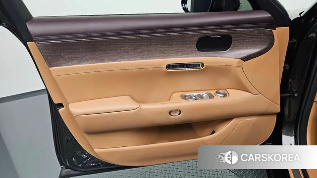 Genesis G90 (RS4) id 4950372 из Кореи 16