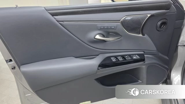 Lexus ES300h 7th generation id 4975821 из Кореи 16