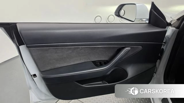 Tesla Model 3 id 4982603 из Кореи 16