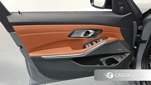 BMW 3 Series (G20) id 4578489 из Кореи 16