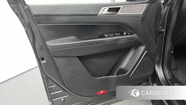 Ssangyong Rexton Sports id 4978180 из Кореи 16