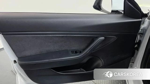 Tesla Model 3 id 4923174 из Кореи 16