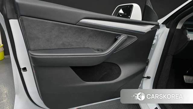 Tesla Model Y id 4792253 из Кореи 16