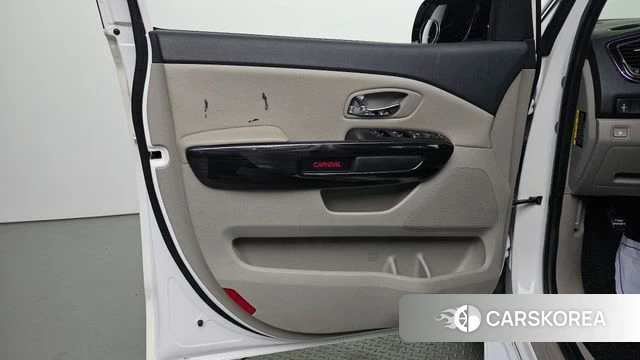 Kia The New Carnival id 4987946 из Кореи 16