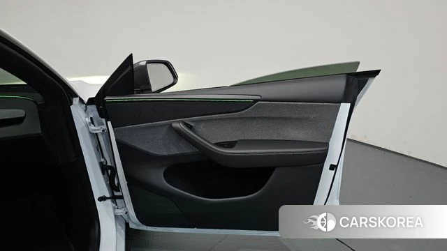 Tesla Model Y id 4870459 из Кореи 16