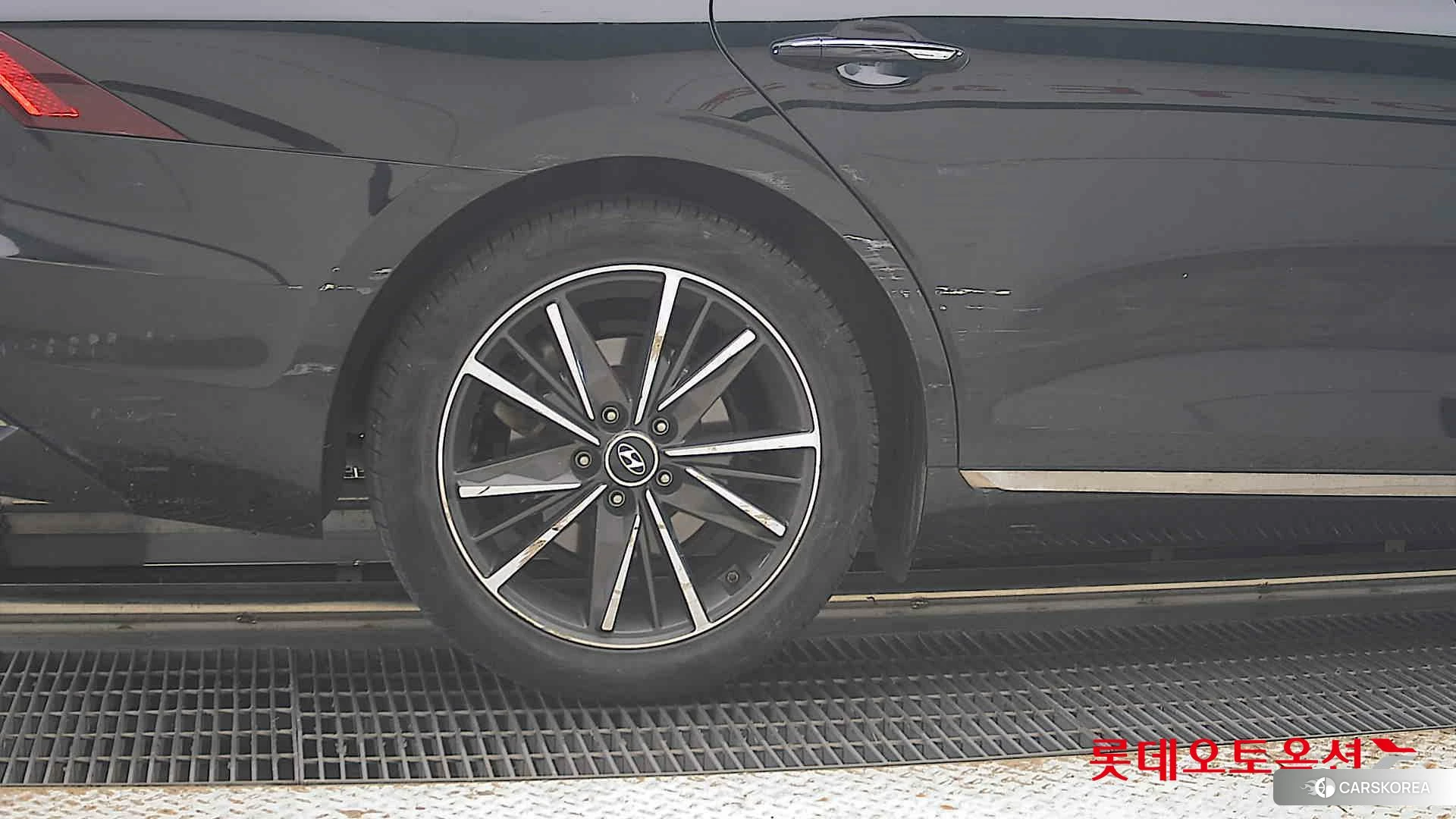 Hyundai Grandeur id 4990001 из Кореи 16