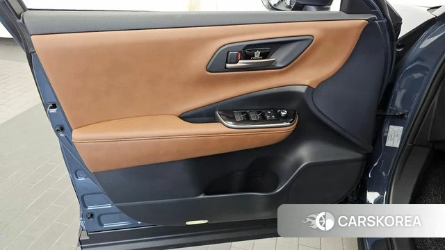 Toyota Crown Crossover id 4964585 из Кореи 16