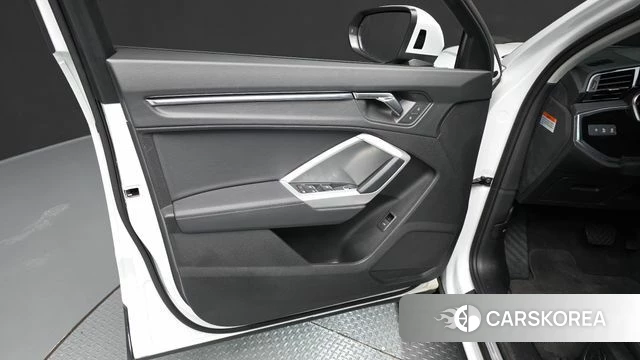 Audi Q3 (F3) id 4753011 из Кореи 16