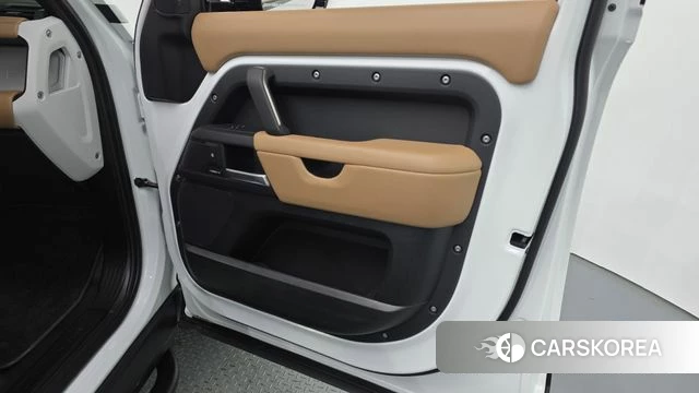 Land Rover Defender (L663) id 5011109 из Кореи 16