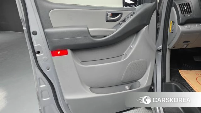 Hyundai The New Grand Starex id 4759257 из Кореи 16