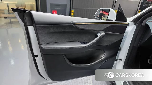 Tesla Model Y id 4897810 из Кореи 16