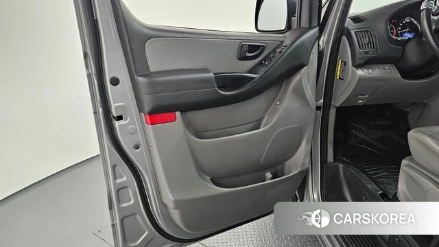 Hyundai The New Grand Starex id 4246322 из Кореи 16