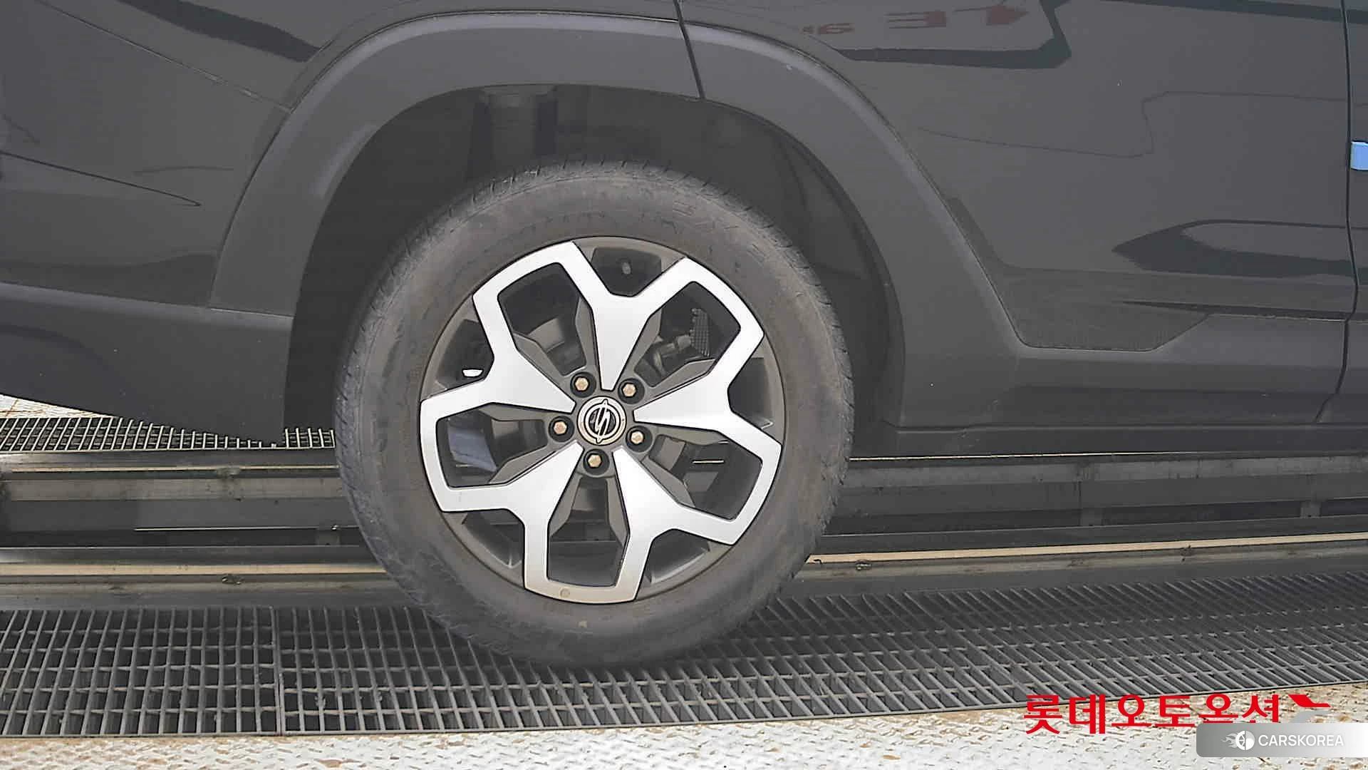 SsangYong Torres id 4990101 из Кореи 16