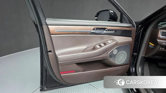 Genesis G90 id 5028647 из Кореи 16