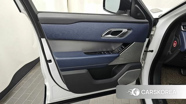 Land Rover Range Rover Velar id 4998695 из Кореи 16