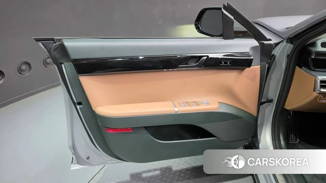 Hyundai Grandeur (GN7) id 4981196 из Кореи 16