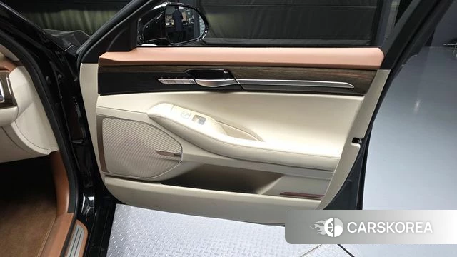 Genesis G90 id 4943673 из Кореи 16