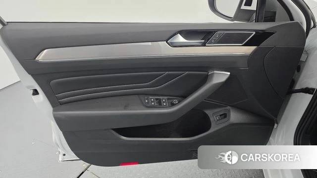 Volkswagen Passat GT (B8) id 4958645 из Кореи 17