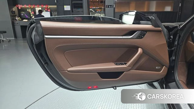 Porsche 911(992) id 4995944 из Кореи 16