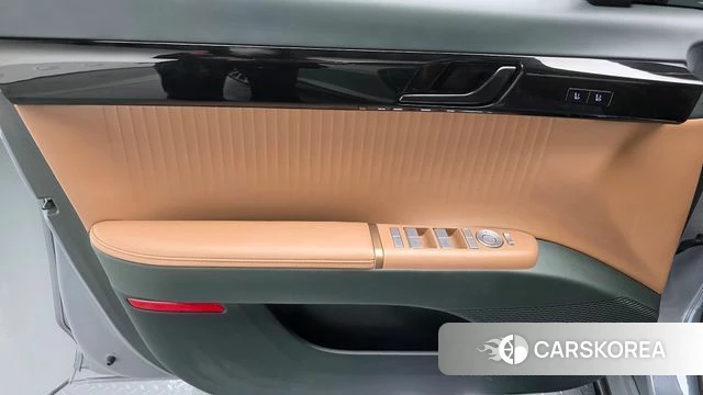 Hyundai Grandeur Hybrid (GN7) id 4950282 из Кореи 16