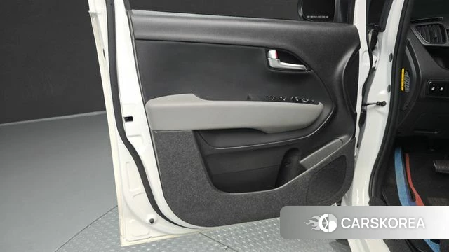 Kia The New Kia Ray EV id 5039261 из Кореи 16
