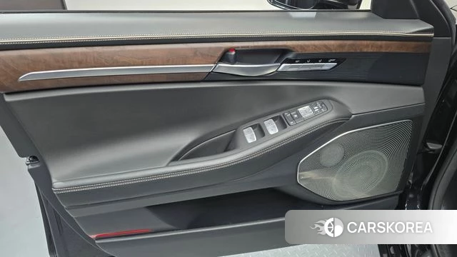 Genesis G90 id 4952141 из Кореи 16