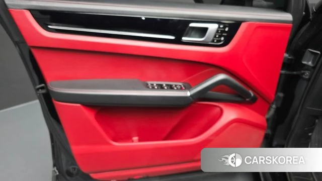Porsche Cayenne (PO536) id 4930413 из Кореи 16