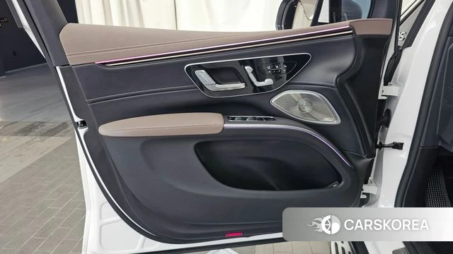 Mercedes-Benz EQS SUV X296 id 4623164 из Кореи 16