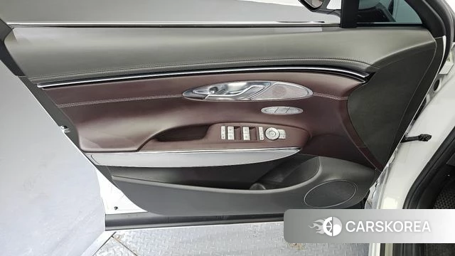 Genesis GV70 id 4943016 из Кореи 16