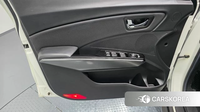 Ssangyong Tivoli Air id 4996461 из Кореи 16