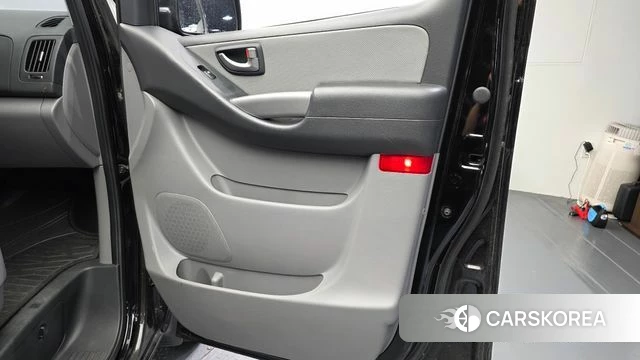 Hyundai The New Grand Starex id 4672831 из Кореи 16