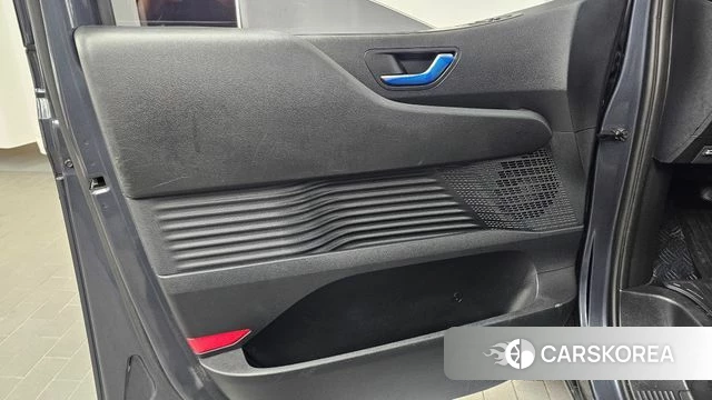 Hyundai Staria id 5002746 из Кореи 17