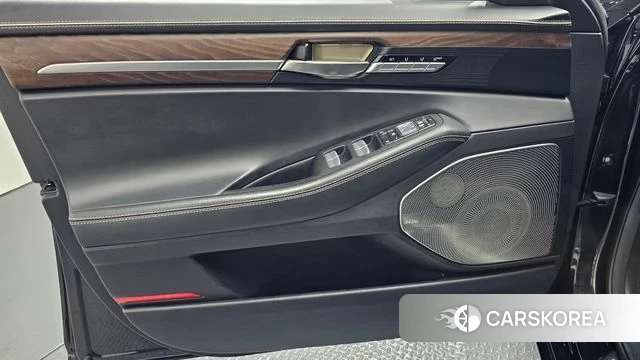 Genesis G90 id 4988044 из Кореи 16