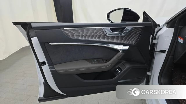 Audi A7 (4K) id 4957345 из Кореи 16