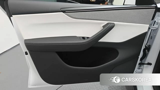 Tesla Model Y id 4904119 из Кореи 16